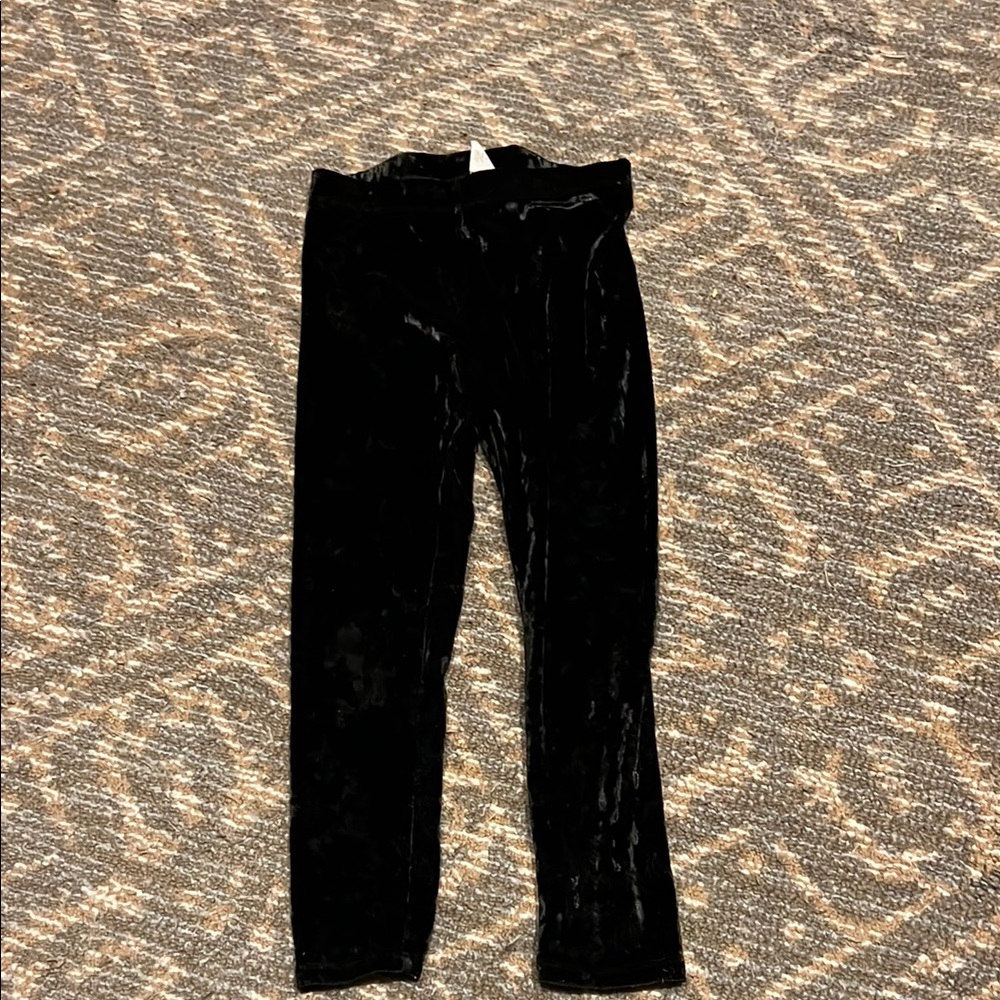 Tucker and Tate velvet black leggings
